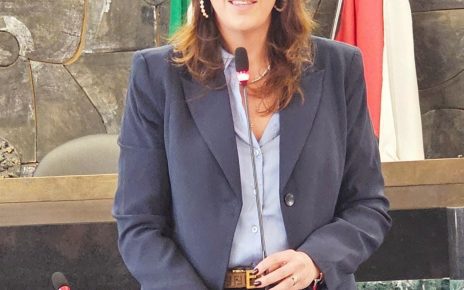 Baronissi, sindaca Petta: "Insieme alla Fondazione Telethon in campo per la ricerca scientifica” 4 Baronissi Anna Petta Sindaco