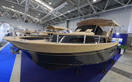 La flotta campana al Salone Nautico Internazionale di Roma 5 Cantiere Esposito Positano 32 Open