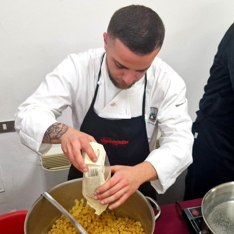 Pozzuoli, al via la seconda edizione di Azzurro Pozzuoli 3 SHOWCOOKING OLIVIERO
