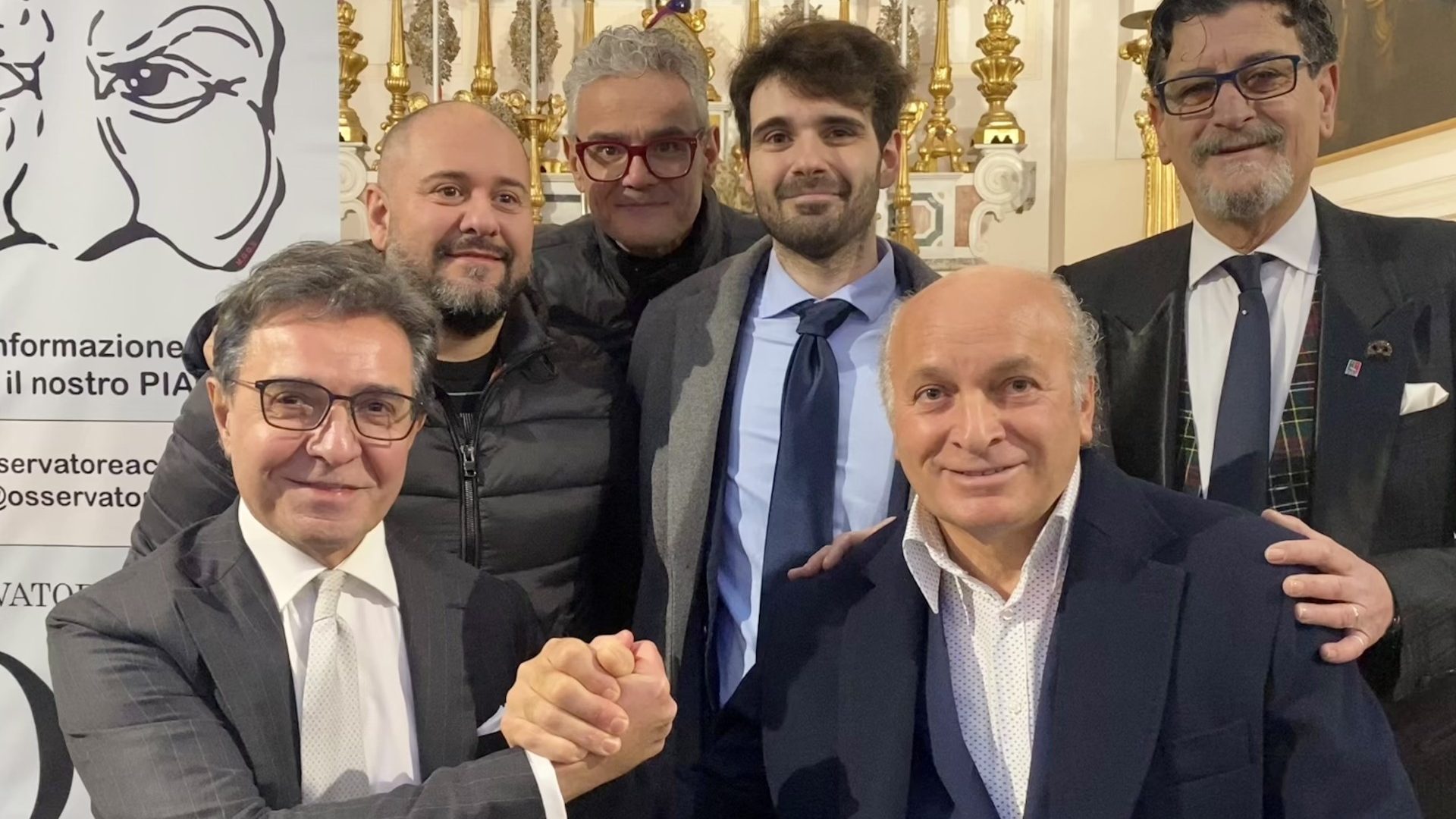 Vincitori con la redazione e staff