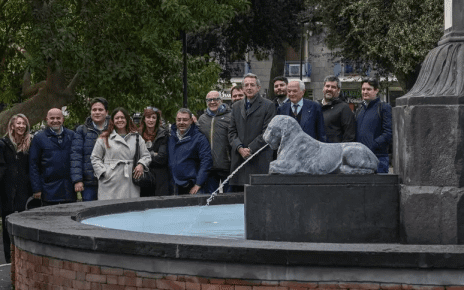 Napoli, torna a splendere la Fontana degli Incanti: ritrovati e restaurati i leoni perduti 6 a55b28b16fe5e7f9ea91ed53f217e9ea