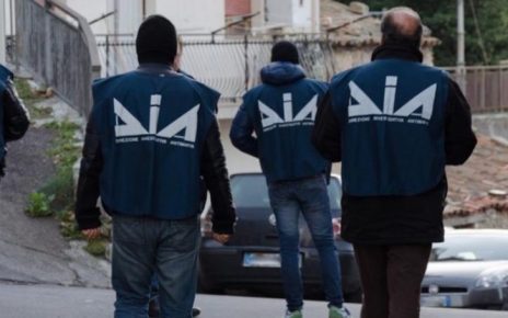 Blitz contro il clan Amato-Pagano: 53 arresti per mafia, estorsione e armi 3 dia 1 870x489 1