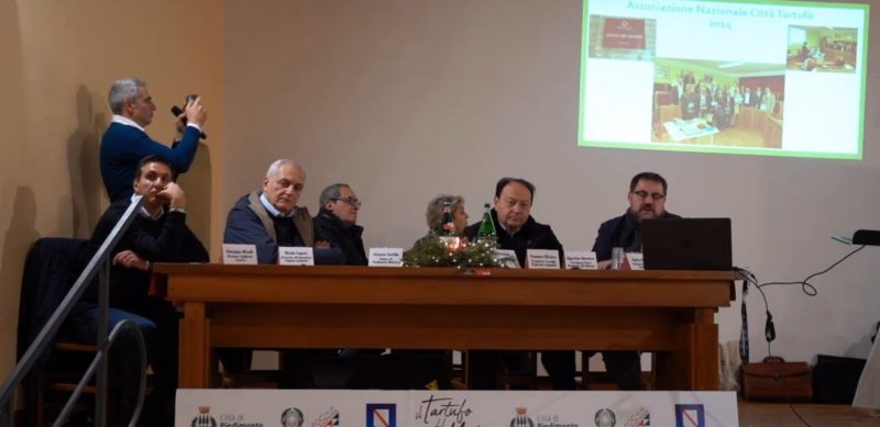 foto copertina con Caputo