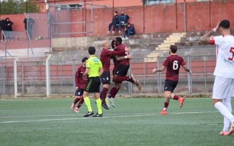 Calcio Dilettanti - Romano firma la doppia rimonta: 2-2 tra Pomigliano e Quarto 7 2025 01 25 Pomigliano Quarto VELOTTI 00006