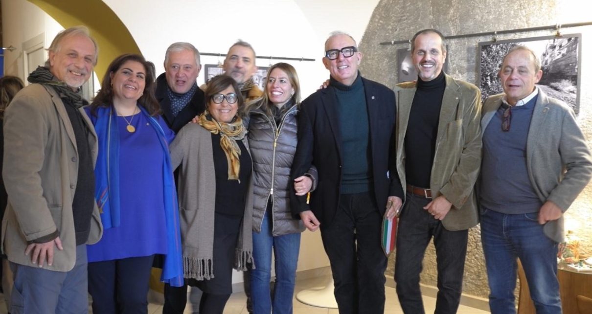GRUPPO DIRIGENTI A SPAZIO MARTE R