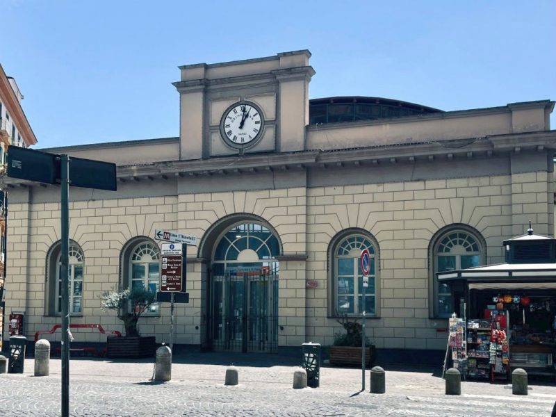 Napoli funicolare di Chiaia chiusa del 1° ottobre 2022