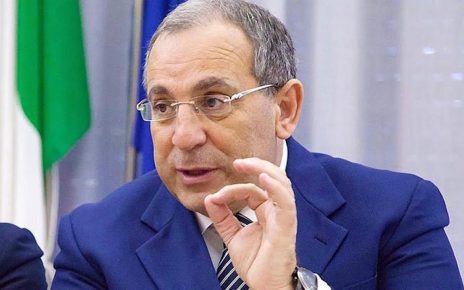 Napoli, calano i reati ma crescono le estorsioni e le denunce per usura: il bilancio 2024 del Prefetto di Bari 5 Napoli 15 interdittive antima