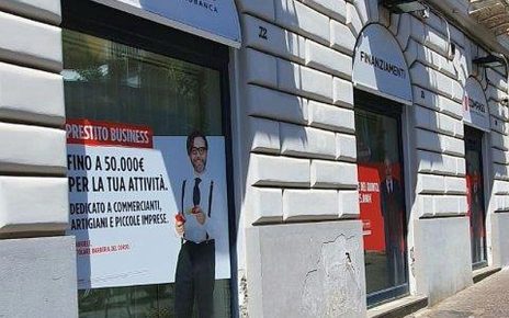 Napoli, tentativo di furto alla Banca Compass del Vomero 5 Vomero angolo Cimarosa Bernini filiale Banca Compass