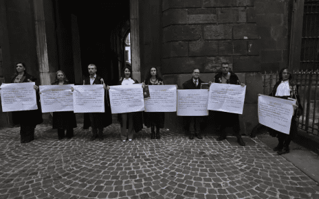Napoli, protesta dei magistrati contro la riforma Nordio: compattezza e preoccupazioni per l’autonomia della magistratura 4 e10b2a513536bb779d67e4b1cd8d8081