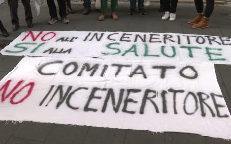 Campania, Inceneritore per animali a San Giorgio a Cremano. Saiello (M5S): "Depositata interrogazione alla giunta regionale" 3 1733500589698 Protesta inceneritore