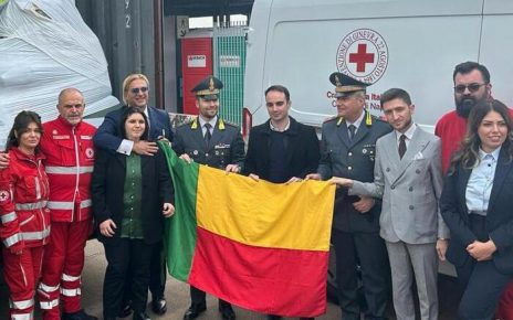 Casamarciano dona computer ai bambini del Benin: partito il carico solidale dal porto di Salerno 5 73bfb992f231369847d3077b315543f4