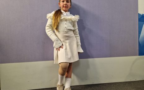 Napoli, "Tutti Uniti per Angela": concerto di beneficenza al Palapartenope per la bambina che perse una gamba a causa di un'incidente 5 angela 2