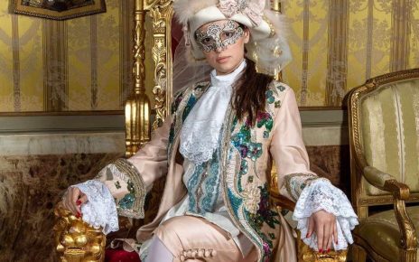 Saviano, tra maschere e danze: a Palazzo Nemo la sfilata di Carnevale 5 memo111