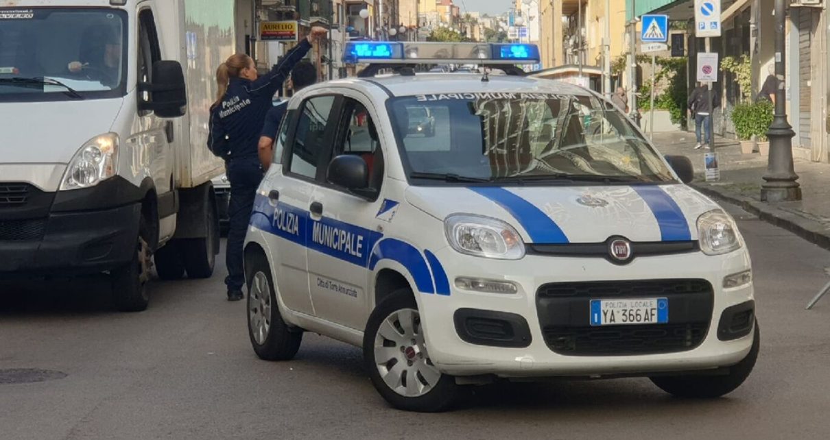torre annunziata presto in servizio 17 nuovi agenti di polizia municipale