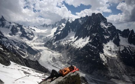 Ghiacciai, Frezzotti (Docente Scienze della Terra): ""Tra il 2022 e il 2023, in soli 2 anni, i ghiacciai sulle Alpi sono diminuiti del 10%" 5 162939210 97c44add c173 41f6 8bd4 eb22ad70b11a