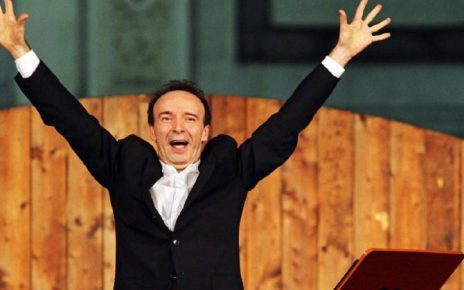 Roberto Benigni torna su Rai 1 con “Il Sogno”: un viaggio tra emozione e poesia 5 AA1zeQde