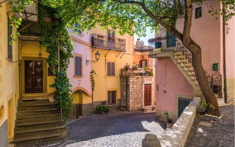 La Primavera nei Borghi, escursioni e visite al patrimonio culturale italiano 4 I borghi piu belli dItalia per un weekend in primavera shutterstock essevu