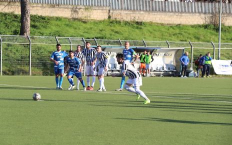 Calcio Dilettanti – Nola da urlo, 4 gol in 8 minuti: ribalta e batte il Montecalcio 3 Nola Montecalcio foto Tulino
