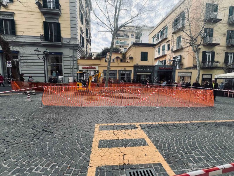 Vomero via Scarlatti transennata 25 01 2025