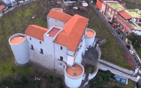 Somma Vesuviana, nel cuore del Parco Nazionale del Vesuvio: Castello di Carta – Festival del Libro e dell'Editoria 5 castello di Lucrezia DAlagnomod