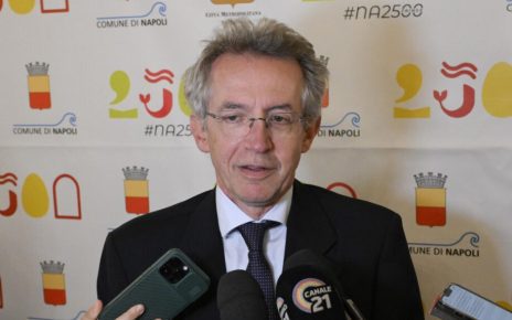 Napoli, il sindaco Manfredi: “Favorevole a un commissario per gli stadi” 5 manfredi sindaco4