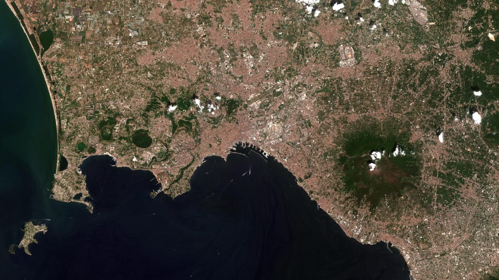 napoli satellite sentinel