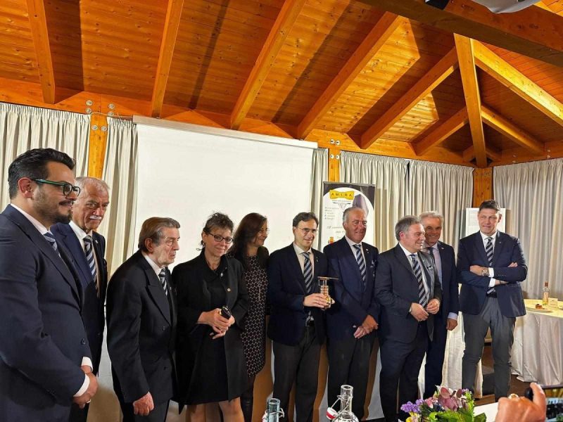 Omaggio a Peppino Di Napoli: Il Memorial AMIRA tra ricordi, talento e eccellenze 4 488639010 677478428016551 6339028991803538204 n scaled