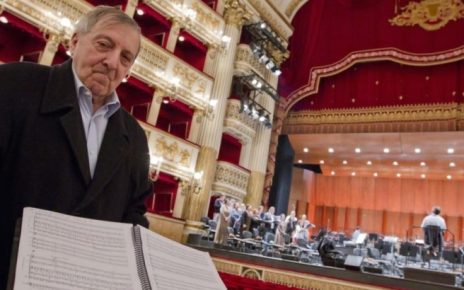 Campania, Luciano Schifone: "Roberto De Simone, un'icona del Teatro napoletano" 4 67f3cd19abff8