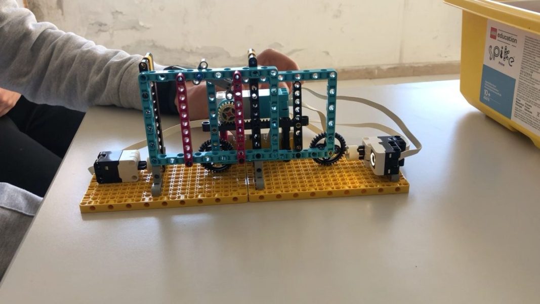 Robotica, innovazione e talento: l’eccellenza del Levi Montalcini-Ferraris tra Saviano e Marigliano 5 77047933 a1ea 4434 b501 a4c2c7cb3b3a scaled