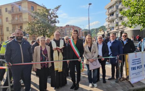 Baronissi, sindaca Petta: “Inaugurata la nuova viabilità a Tre Pizzi, la città cambia volto” 4 Anna Petta Baronissi1