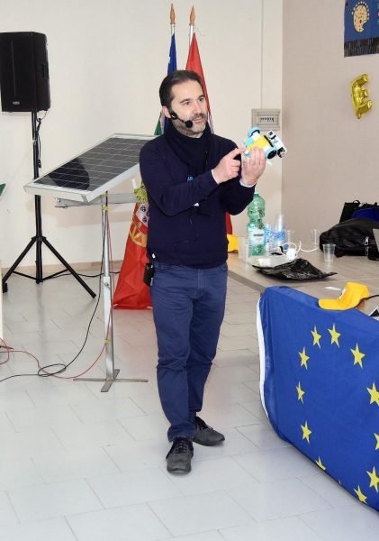 Robotica, innovazione e talento: l’eccellenza del Levi Montalcini-Ferraris tra Saviano e Marigliano 3 a9030f3a 4854 417d 8d0d 812ec5d6e319 scaled