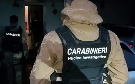 Camorra, maxi operazione a Napoli: 24 misure cautelari contro i clan Troncone e Frizziero 3 carabinieri nucleo