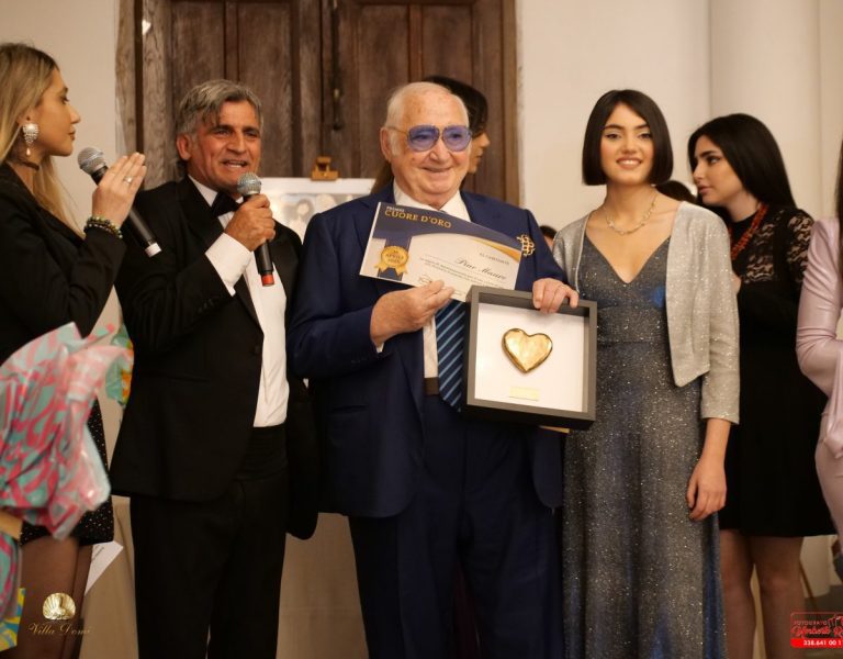 Napoli, boom di presenze al "Party del Sorriso": i ragazzi speciali protagonisti della Pasqua Sociale festeggiano il compleanno di Angelo Iannelli 9 iannix scaled