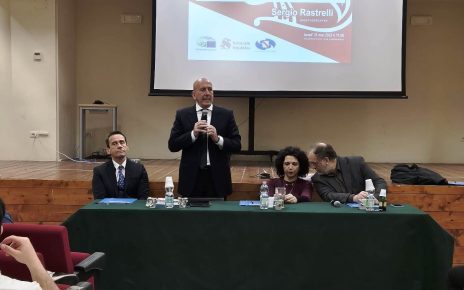 Portici, Costituzione: il Liceo Silvestri incontra il senatore Sergio Rastrelli 3 silvestri rastrelli 02