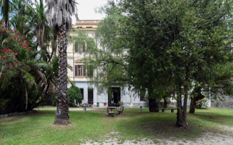 Sarno torna al Medioevo: "Sfida alla corte Aragonese" apre il ciclo "Memorie di un cantastorie" 5 1 38