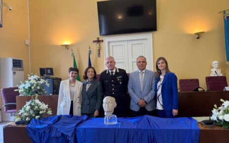 Nola, restituita alla città la testa della statua di marmo rubata nel 2013 dal cortile del municipio 3 12f77f3a 23e6 4ed7 bc52 f81e5d605470