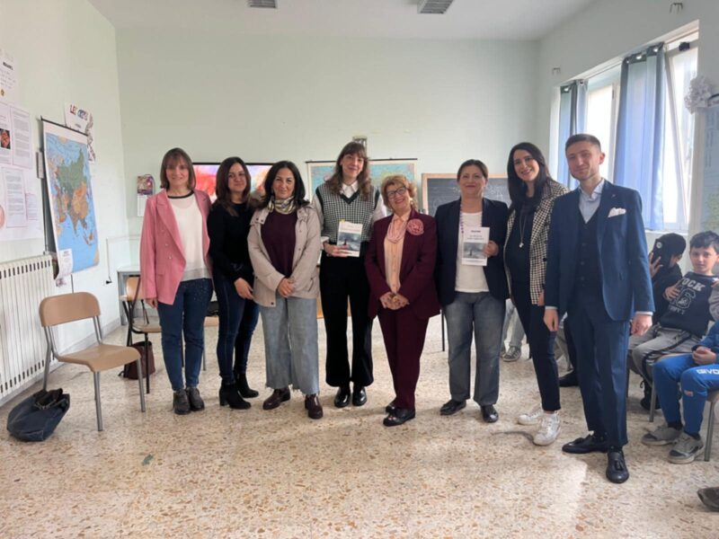 Casamarciano, All’Istituto "Padre Arturo D’Onofrio" la cultura diventa esperienza: gli studenti incontrano Adelina Mauro 8 7e8733b3 a061 43d7 82f5 951c06eba34b