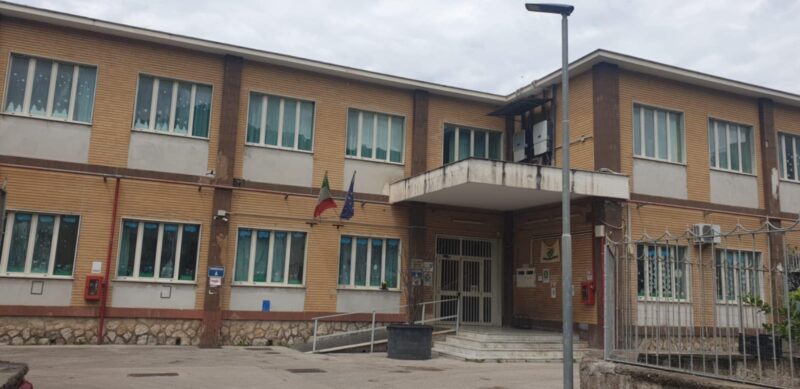 Casamarciano, All’Istituto "Padre Arturo D’Onofrio" la cultura diventa esperienza: gli studenti incontrano Adelina Mauro 12 891da7d1 f6ec 4b4d 9af7 b18e65867b20