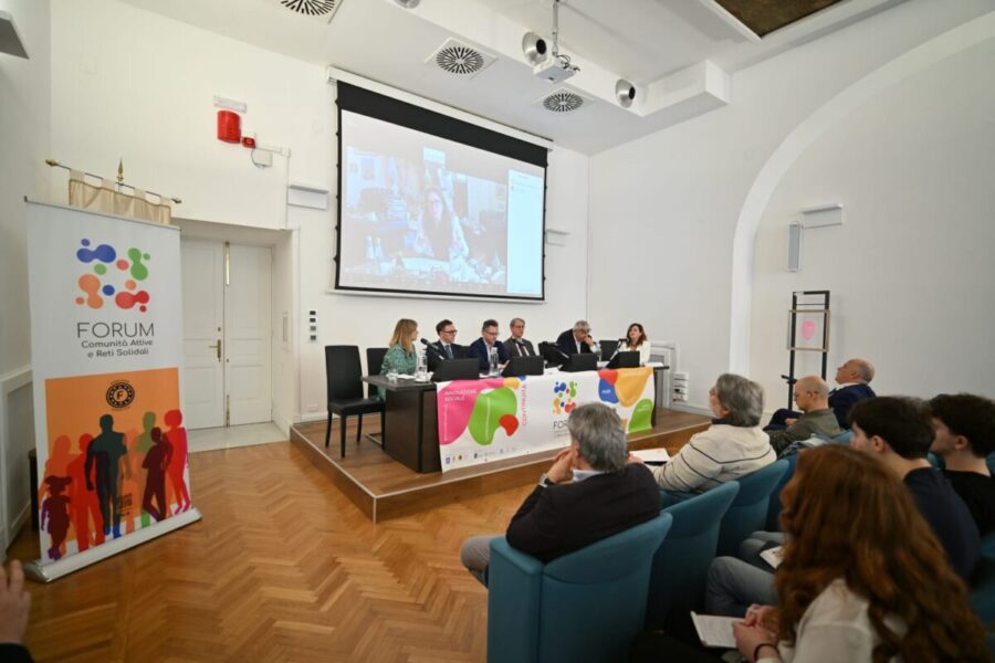 Napoli, l'impegno del governo al Forum della Fondazione Super Sud:"Inclusione e co-progettazione per far crescere i territori" 4 Forum della Fondazione Super Sud 2 scaled