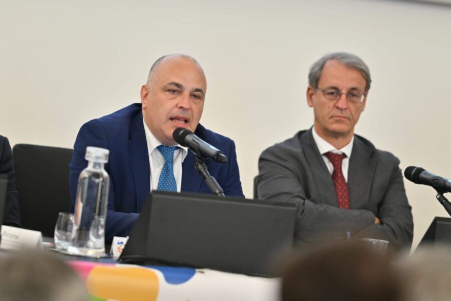 Napoli, l'impegno del governo al Forum della Fondazione Super Sud:"Inclusione e co-progettazione per far crescere i territori" 3 Forum della Fondazione Super Sud 4 1 scaled