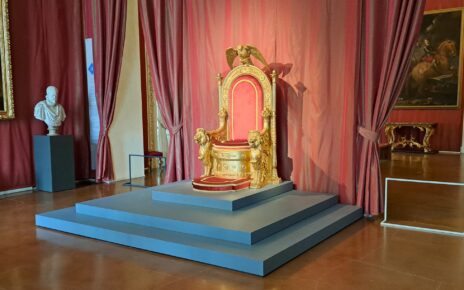 Torino, restaurato il trono del Palazzo Reale di Napoli. La ricerca: non è borbonico, ma sabaudo. Esposto da oggi alla Reggia di Venaria 4 Trono del Palazzo Reale di Napoli restaurato