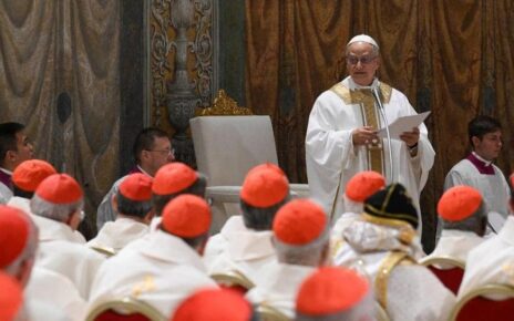 Nella Cappella Sistina le prime parole del nuovo Pontefice: “Tornare all’essenziale” 7 leone1