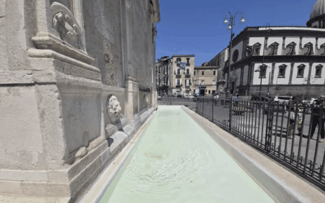 Napoli, torna a zampillare la storica fontana del Formiello 2 209c9d441e9dbc166b6df2c8baf7c971