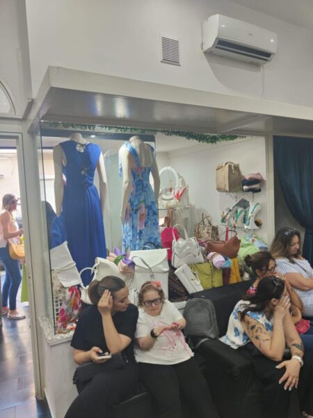 La Fenice di Luisa Lombardi: moda, donne e rinascita a Marigliano 8 5f3fa572 f772 4581 8c96 7c02011f8371 scaled