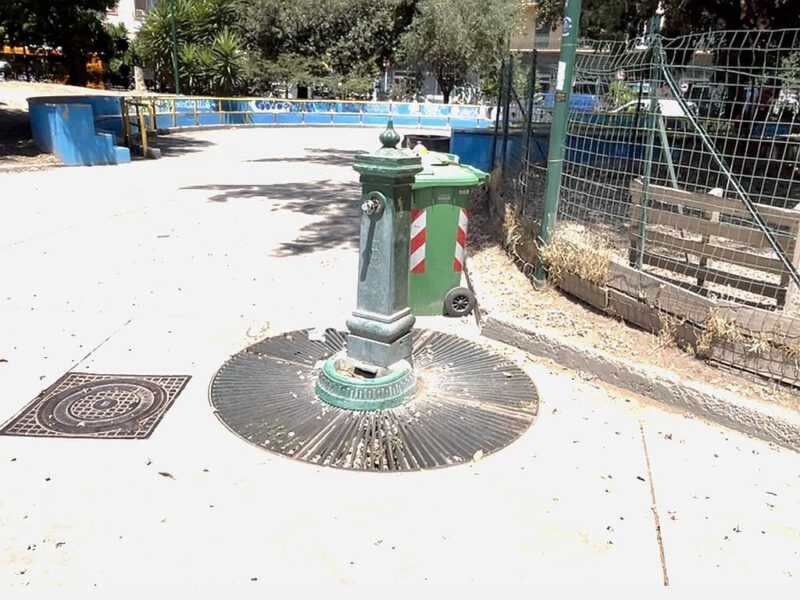 Napoli, giardini Silvia Ruotolo: abbandono e degrado 2 Arenella giardini Silvia Ruotolo una delle due fontane rotte