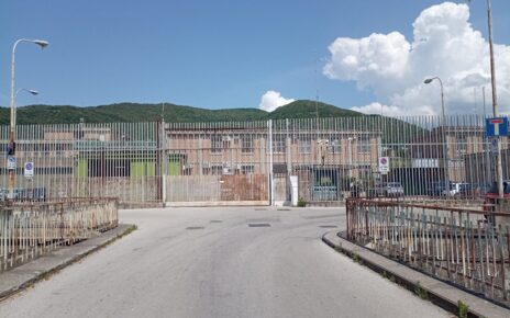 Carcere di Fuorni, detenuto salva un compagno dal suicidio 5 Carcere Fuorni buona