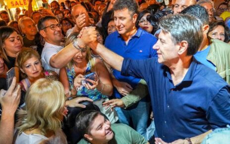Salerno, il Presidente Giuseppe Conte sabato 14 inaugura il gazebo contro il riarmo 3 GIUSEPPE CONTE SALERNOmod