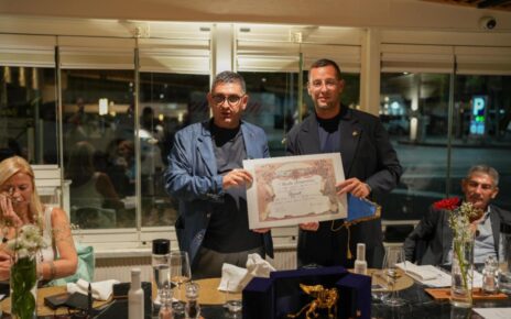 Cena celebrativa Leone d’Oro a Nicola Scamardella: al White Chill Out Lungomare Pozzuoli un evento tra eccellenza gastronomica, istituzioni e nuovo menù estivo 2025 4 07fba7a3 cbc1 4300 abe2 640c894a216a