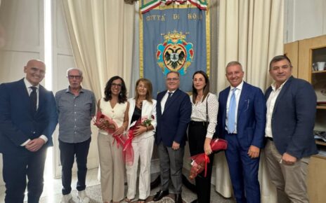 Nola, il sindaco Ruggiero annuncia la composizione della Giunta: “Una squadra di professionisti: ora al lavoro con spirito di servizio e concretezza” 5 4fc4da0d 3c45 494e 8674 5d29650439eb
