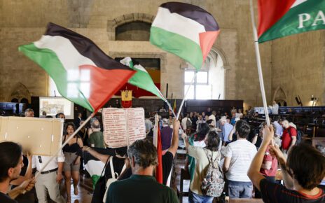 Napoli, il Consiglio comunale rompe i legami con le istituzioni israeliane vicine al governo Netanyahu 8 68656d4bb29a9